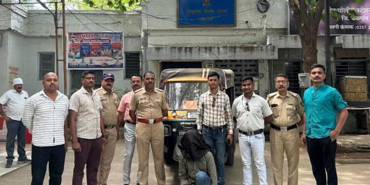 जळगाव सिव्हिल हॉस्पिटलबाहेरून रिक्षा पळवणारा चोरटा पोलिसांच्या जाळ्यात