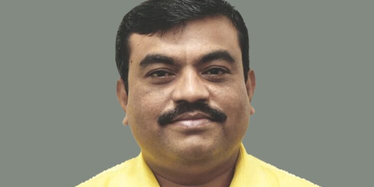 सोशल मीडिया’ वरील संशोधनासाठी माहिती संचालक किशोर गांगुर्डे यांना पीएच.डी.