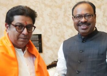 राज ठाकरे आणि महसूलमंत्री चंद्रशेखर बावनकुळेंच्या भेटीने राजकीय वर्तुळात चर्चांना उधाण