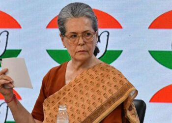 मोठी बातमी! काँग्रेस नेत्या अध्यक्षा सोनिया गांधी रुग्णालयात दाखल; काय आहे तब्येतीचे अपडेट? वाचा..