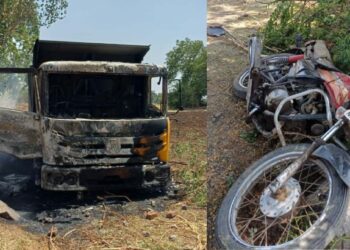 डंपर रिव्हर्स घेताना काळ बनून आला; आजोबांचा जागीच मृत्यू, संतप्त गावकऱ्यांनी डंपर पेटविले