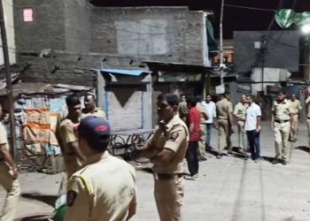 जळगावात जुन्या वादातून घरात घुसून तोडफोड; ५ जणांवर गुन्हा दाखल