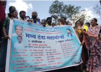 पाणीपुरवठा मंत्र्यांच्याच जिल्ह्यात पाण्यासाठी वणवण! जळगावात ‘वंचित’चा जिल्हाधिकारी कार्यालयावर भव्य हंडा मोर्चा