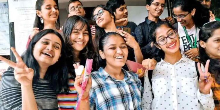 १२ वीच्या निकालात मोठा घोळ! बोर्डाने घेतला ‘हा’ तातडीचा निर्णय