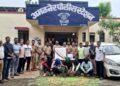 अमळनेरमध्ये पोलिसांचे भल्यापहाटे कोम्बिंग ऑपरेशन; गावठी बंदूकसह तलवार जप्त, ११३ सराईतांची तपासणी
