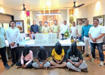 धावत्या ट्रॅव्हल्समधून २५ लाखांची रोकड लांबवणारी ‘टोळी’ गजाआड; चौघे जेरबंद