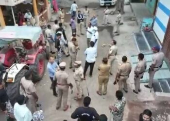 मध्य प्रदेशातील उमर्टीत जळगावसह नाशिक, धुळे पोलिसांची धडक कारवाई; १२ संशयित ताब्यात, शस्त्रनिर्मितीचे साहित्य जप्त