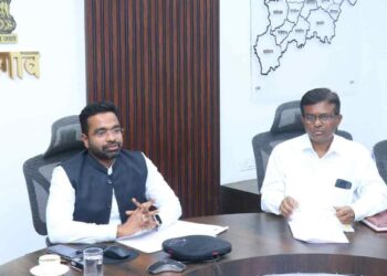 शेतकरी कर्जमाफी योजनेचा लाभ घेण्यासाठी ई-केवायसी तातडीने पूर्ण करा : जिल्हाधिकारी रोहन घुगे यांचे आवाहन