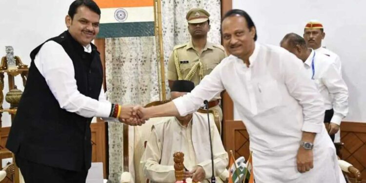शरद पवारांना ‘पहाटेच्या शपथविधी’ची कल्पना होती? अजितदादांच्या आमदाराच्या गौप्यस्फोटने राजकीय वर्तुळात खळबळ