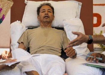 सोनम वांगचुक यांची प्रकृती खालावली ; २१ दिवसांच्या आमरण उपोषणानंतर रुग्णालयात दाखल