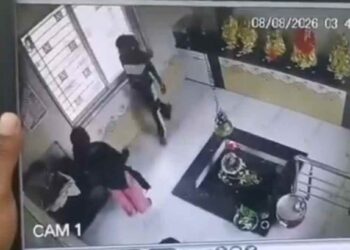 जळगावातील गौरी शंकर महादेव मंदिरात चोरट्यांनी मारला डल्ला; परिसरात खळबळ