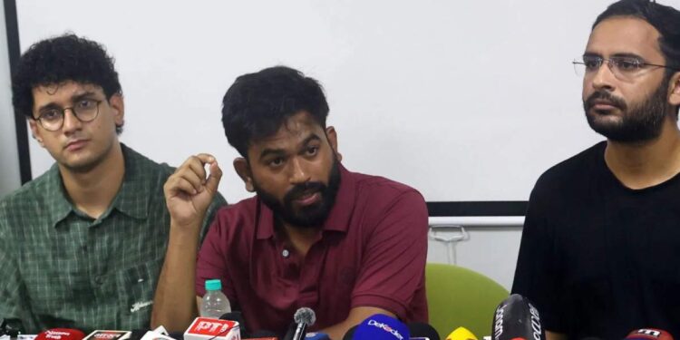 अभिजीत दीपकेंची मुंबईत जेल भरो आंदोलन करण्याची घोषणा