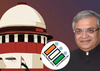 निवडणूक आयोगातील कथित मतभेद सुप्रीम कोर्टात; CEC ज्ञानेश कुमार यांच्याविरोधात जनहित याचिका