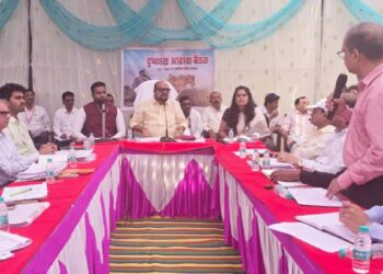 दुष्काळात हलगर्जीपणा चालणार नाही! पाणीपुरवठा योजनांसाठी पालकमंत्री गुलाबराव पाटलांची महिनाभराची डेडलाइन