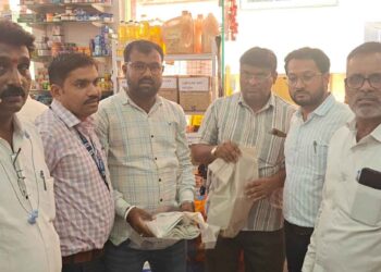 वरणगावात प्लास्टिकविरोधी धडक मोहीम; २५ किलो प्लास्टिक जप्त, ३५ हजारांचा दंड वसूल