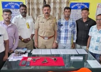 गावठी कट्टे-काडतुसे घेऊन जाताना पुण्याच्या तिघांना पकडले; चोपडा ग्रामीण पोलिसांची कारवाई